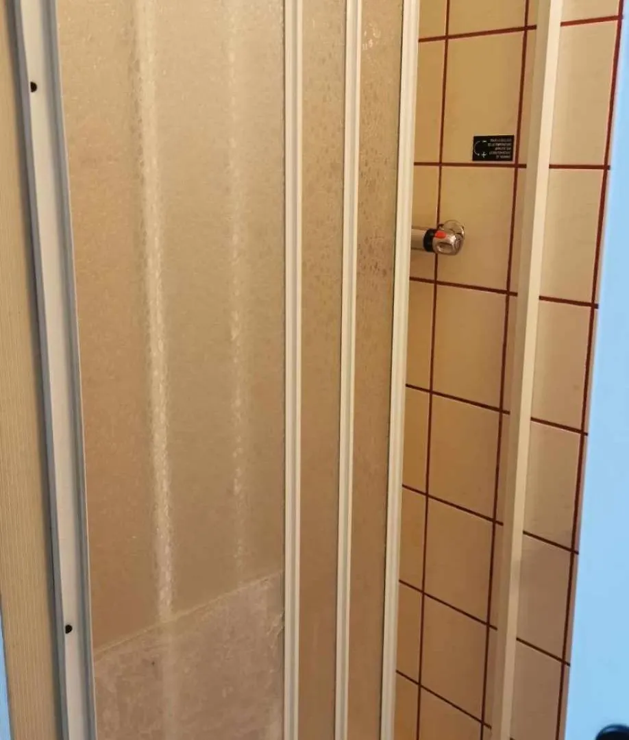 ** Hotel Auberge Des Pins Aubenas France