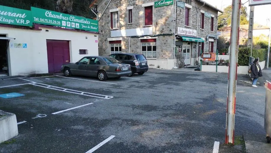 Auberge Des Pins Aubenas Hotel