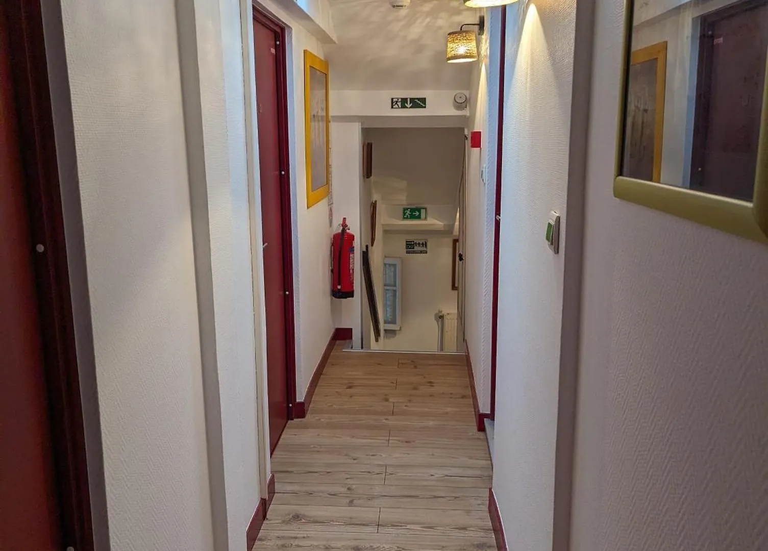 Auberge Des Pins Aubenas 2*,  France